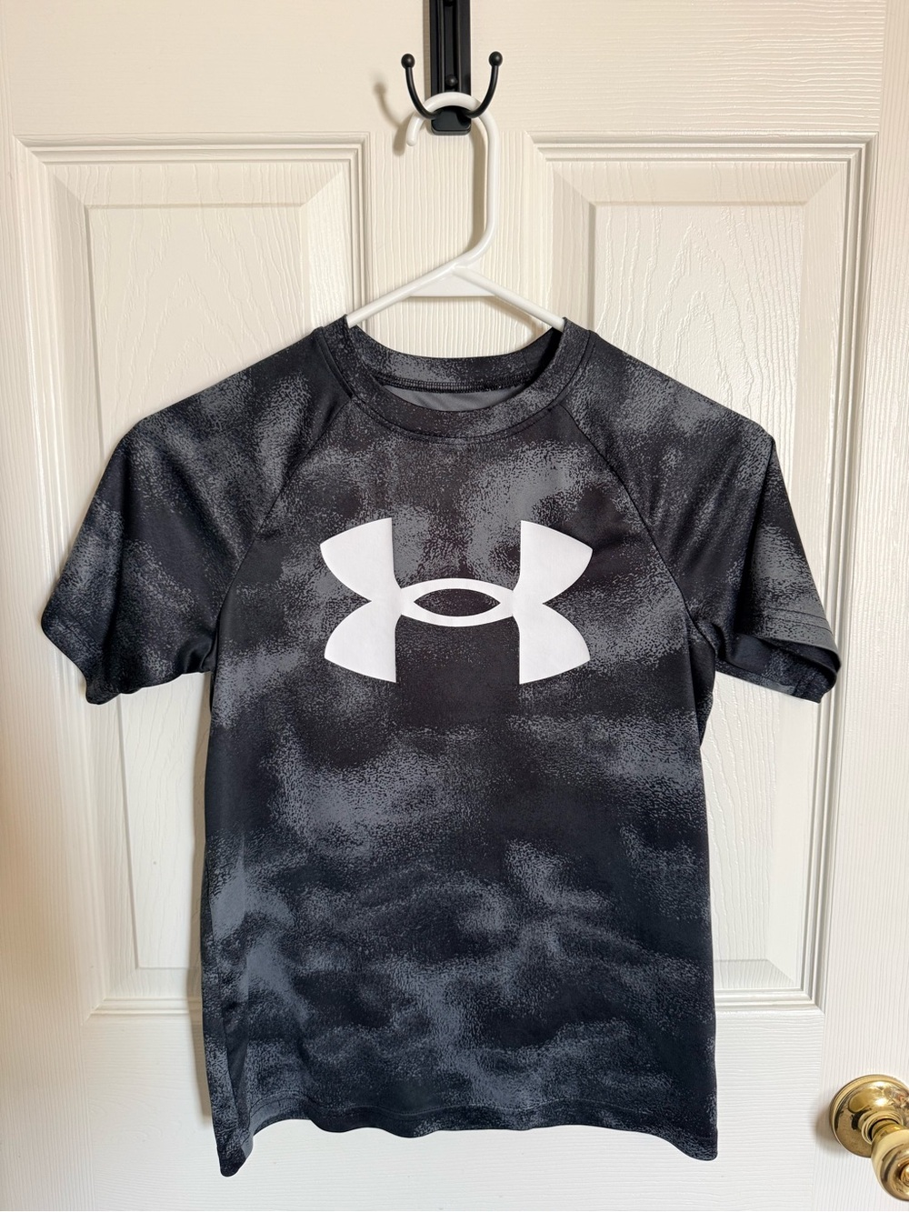Under Armour Black & Gray Performance Tee